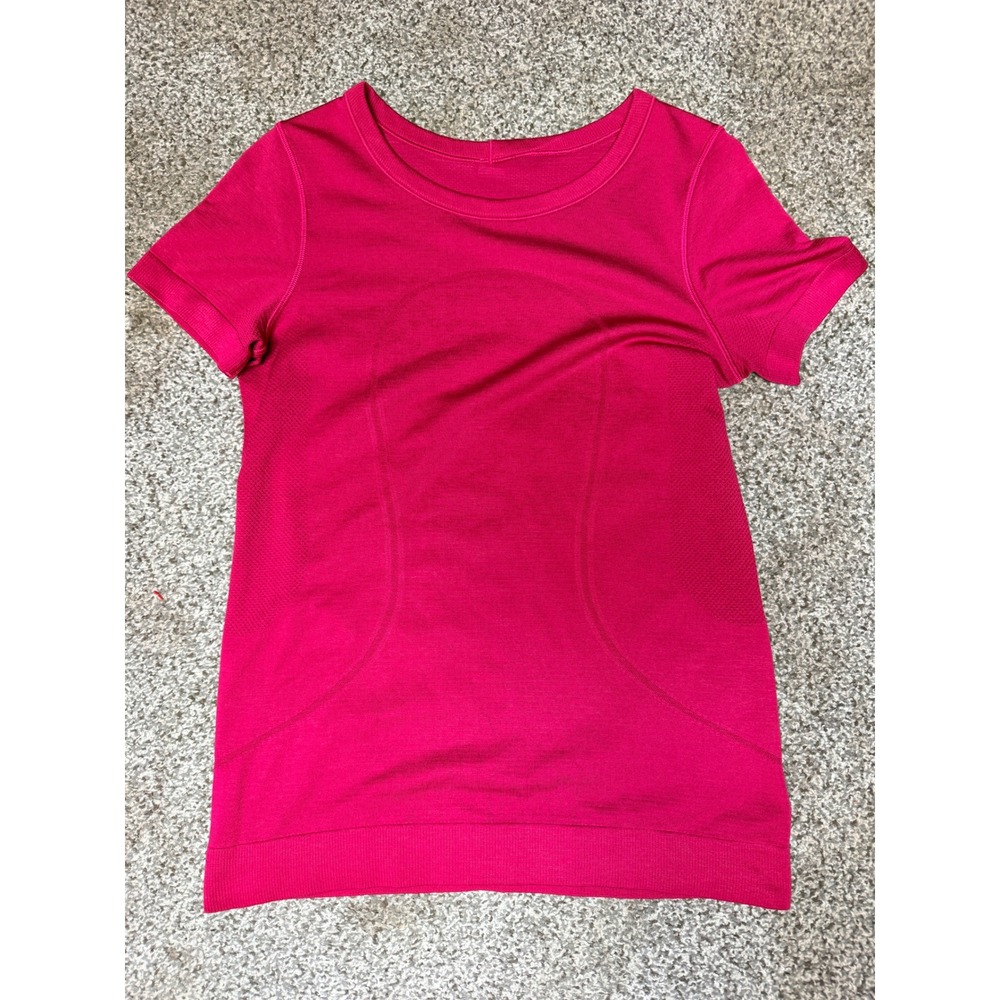 Lululemon Swiftly Tech Short Sleeve Crew Magenta Pink Athletic Top Womens